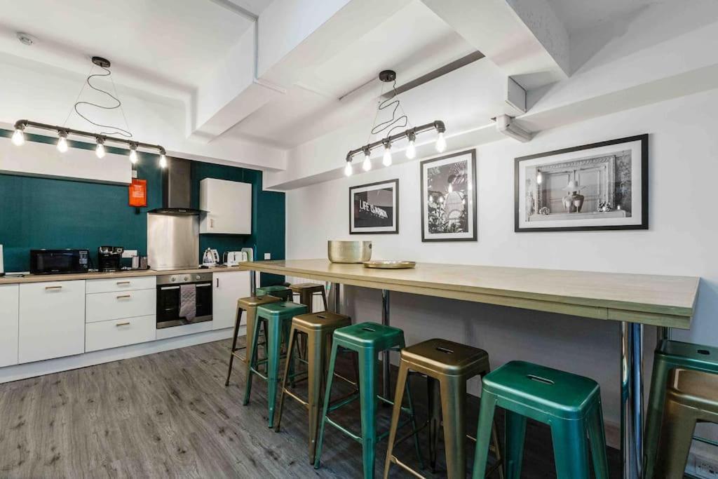 Vip City Centre Apartment With Secure Free Parking Ліверпуль Екстер'єр фото