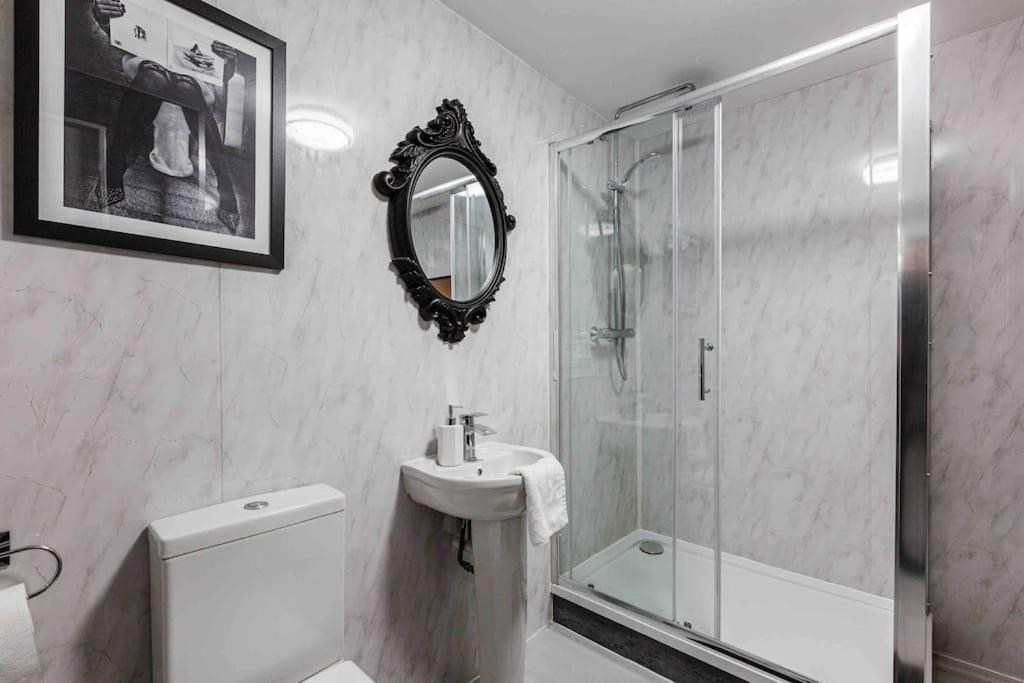 Vip City Centre Apartment With Secure Free Parking Ліверпуль Екстер'єр фото
